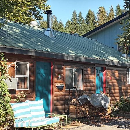 Bigfoot Rv & Cabins Park Happy Camp Eksteriør bilde